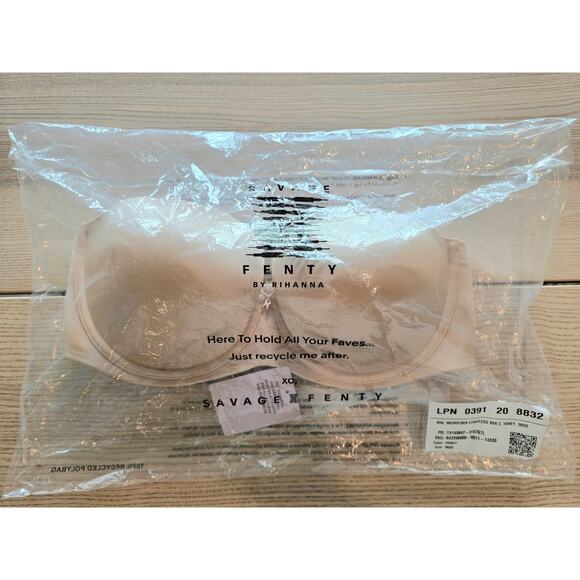 Savage X Fenty Microfiber Strapless Bra –‎ 38DD, Honey Nude, NWT - Picture 4 of 5